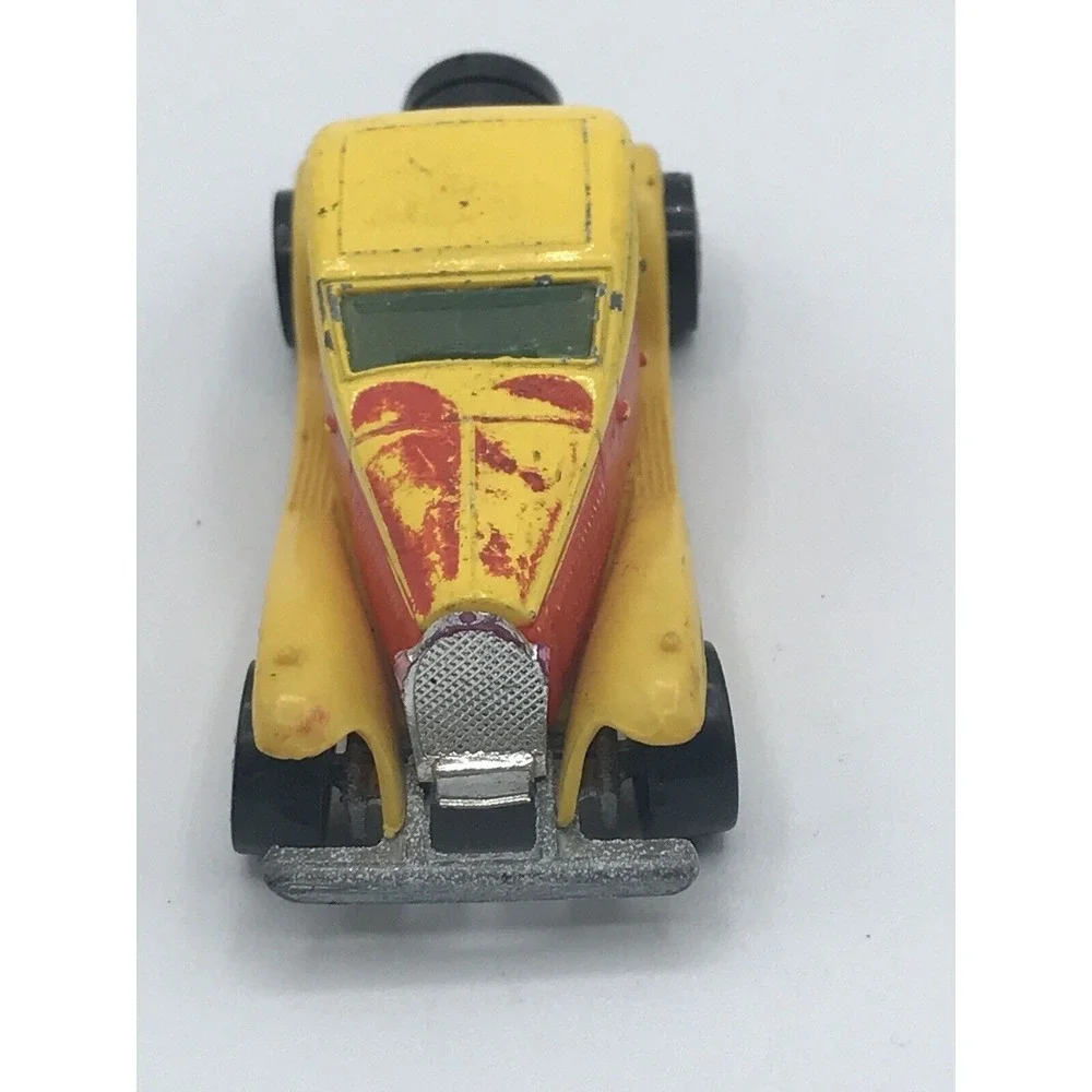 Mattel Hot Wheels Yellow & Red '37 Bugatti 1/64 Diecast Car‎ 1980